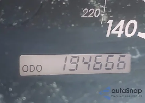 2005 Toyota Camry Le z USA, uszkodzony, nr VIN 4T1BE32K65U426409